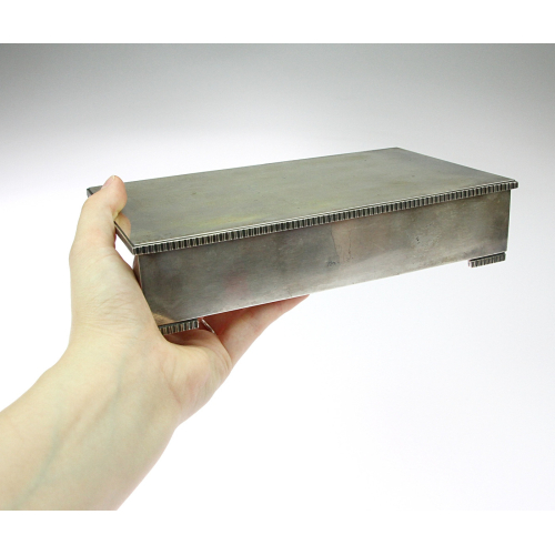 Stříbrná krabička s věnováním, Švédsko