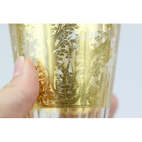 Dvoustěnná číše s motivem lovu kamzíků, kolem r. 1730