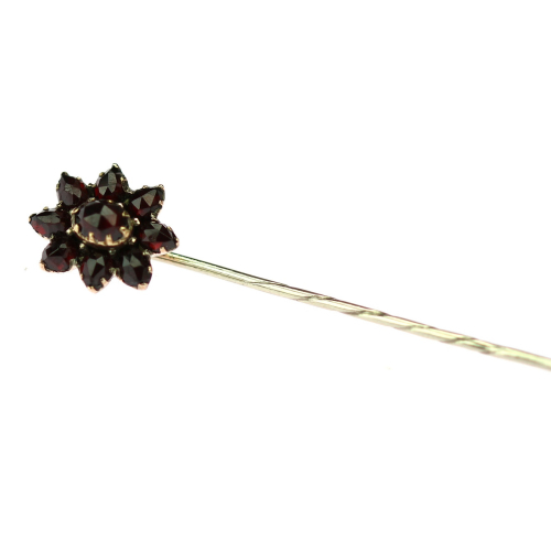 Needles with Czech garnet