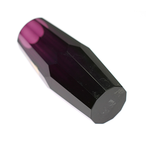 Vázička z ametystového skla