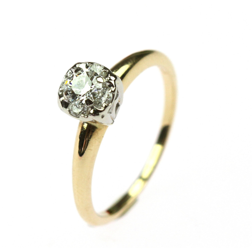 Zlatý prsten s diamanty...