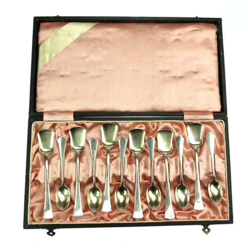 Set of spoons for 6 people