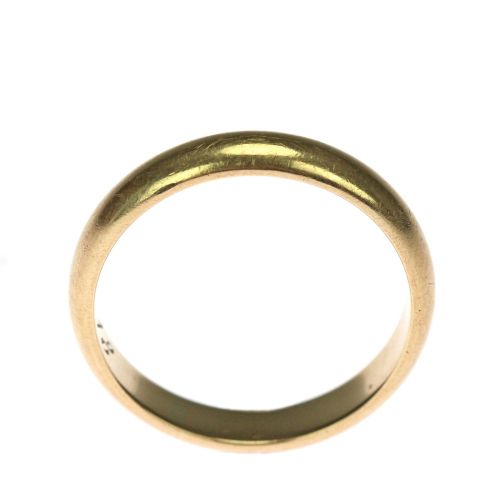 Gold ring with dedication