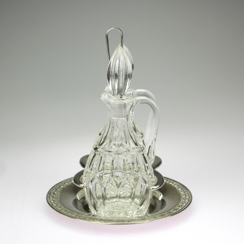 Set kořenek se stříbrným stojánkem