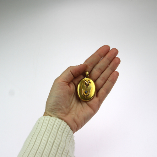 Gold locket
