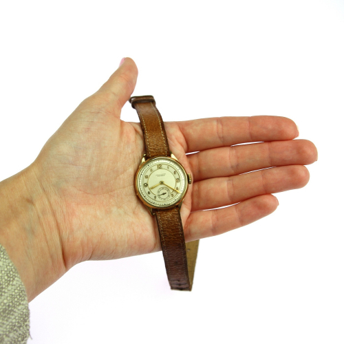 Náramkové hodinky - Movado