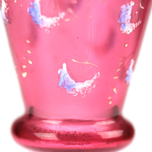 Váza z rosalinového skla