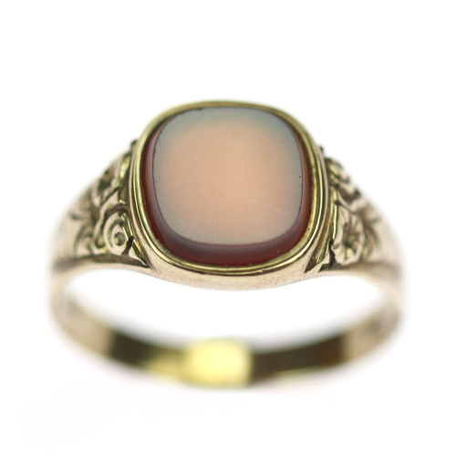 Ring with agate