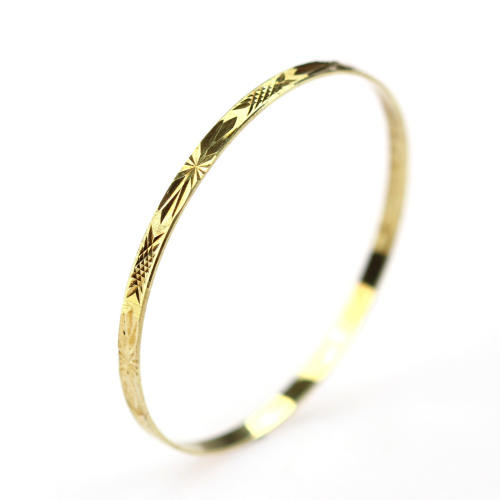Gold hoop bracelet