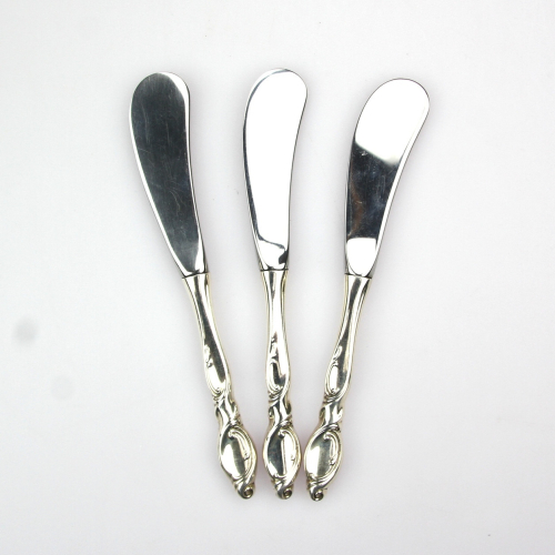 Set of silver knives - Wallace