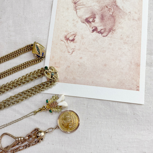 Dlouhý zlatý řetěz s jezdcem - secese