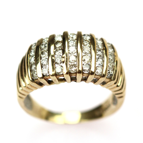 Prsten s brilianty z 10karátového zlata