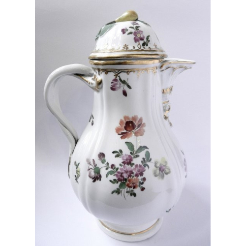 Porcelain tea pot - Vienna