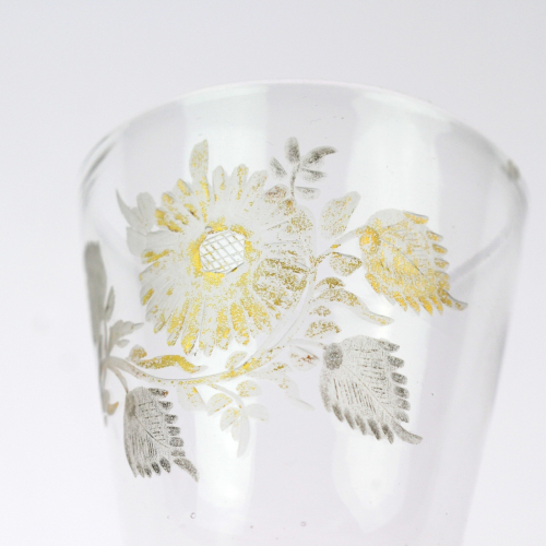 Skleněný pohárek se zlacením