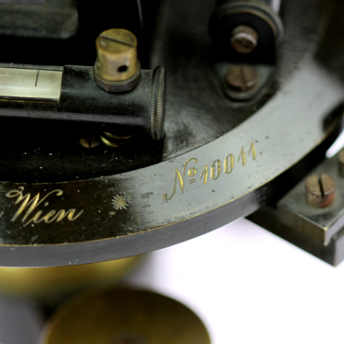 Teodolit - geodetický přístroj