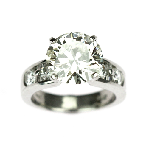 Ring with diamond 3.81 ct