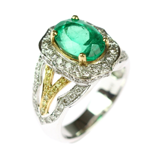SOLD - 3,20 ct Colombian emerald ring