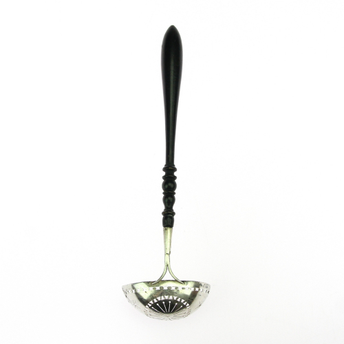 Perforovaná naběračka na cukr