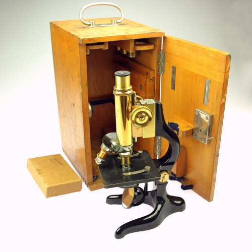 Microscope - Ernst Leitz Wetzlar