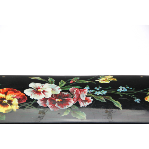 Krabička z lakovaného dřeva