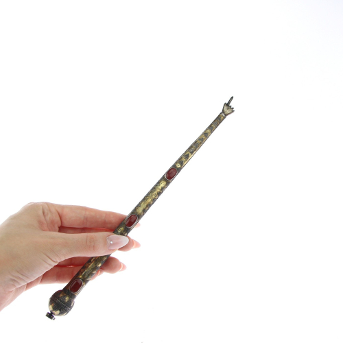 Stříbrný jad s karneoly