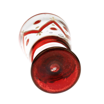 Číše s cikcak motivem