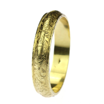 Gold bangle