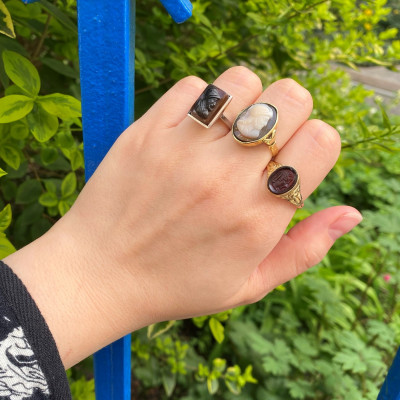 Zlatý prsten s kamejí z karneolu