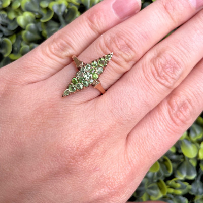 PRODÁNO - Prsten s démantoidy z konce 19. století