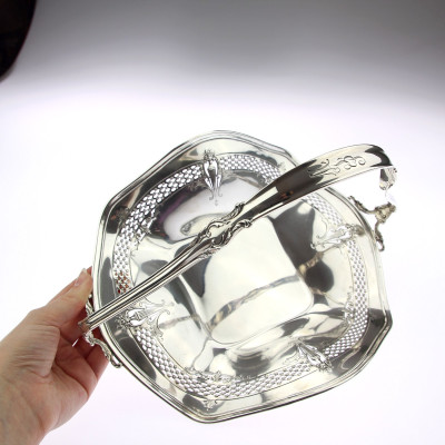 Silver basket - International Silver Co.