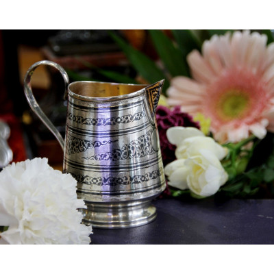 Stříbrná mléčenka zdobená tulou