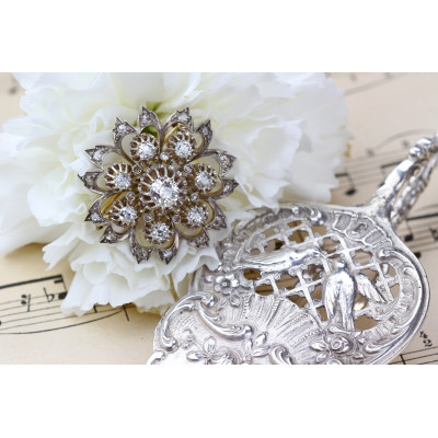 Flower diamond brooch - end of 19th century