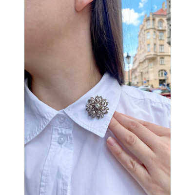 Flower diamond brooch - end of 19th century