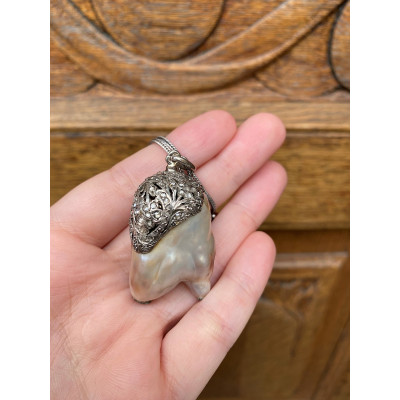 PRODÁNO - Náhrdelník s obří barokní perlou a diamanty