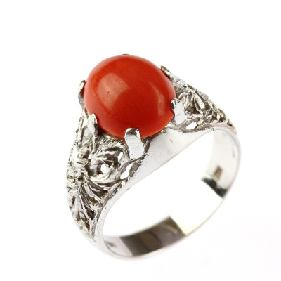 Zlatý prsten s mořským korálem