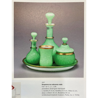 Číška z ledovaného skla - 50. - 60. léta 19. století