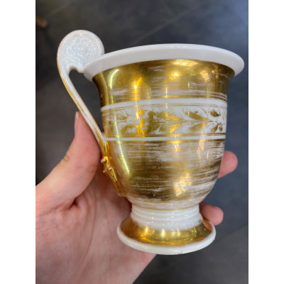 Empírový šálek s podšálkem