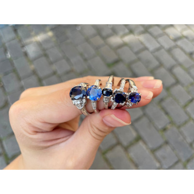 Platinový prsten se safírem - certifikace GIA