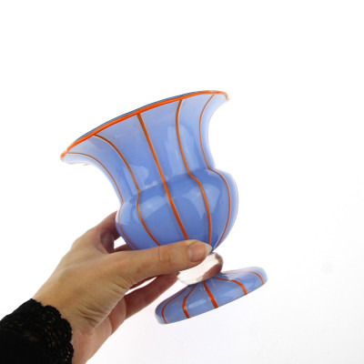 PRODÁNO - Váza na nožce Loetz - Michael Powolny