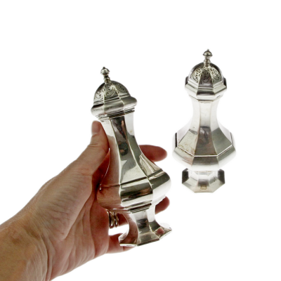 Pár stříbrných cukřenek/sypátek - Rudolf Rechner