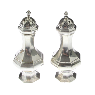 Pair of silver sugar sprinklers - Rudolf Rechner