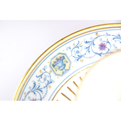 Přátelský porcelánový servis na kávu