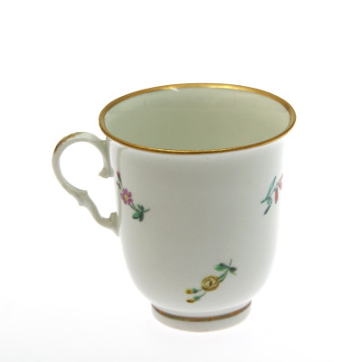Porcelánový šálek s malovanými květy - Vídeň