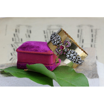 Gold bracelet with ruby bow and diamonds - 17 cm