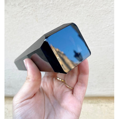 Váza na jeden květ