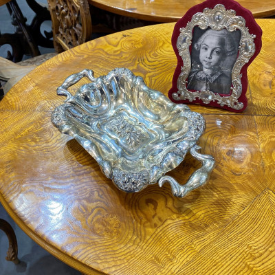 Druhorokoková stříbrná miska - Vídeň, 1856