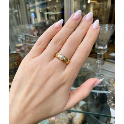 Zlatý prsten s perlou a diamanty