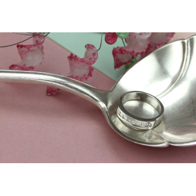 Bílozlatý prstýnek s diamanty