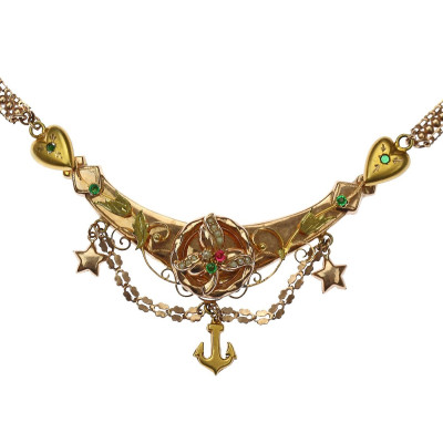 Zlatý náhrdelník s aplikami