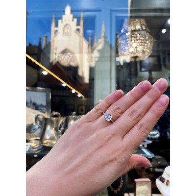 Platinum ring with diamonds - GIA certificate